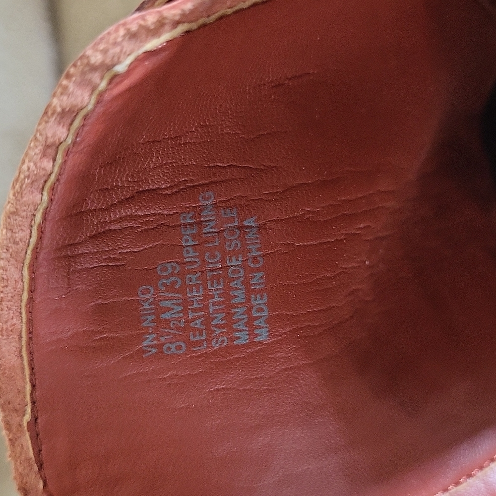 Vince Camuto Rust Combat Boots EUC WO's 8.5 - Picture 7 of 8